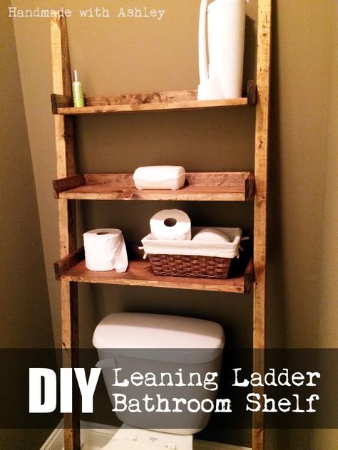 Looking for a stylish and practical storage solution for your bathroom? Look no further than a DIY leaning ladder bathroom shelf! This versatile and e... Ladder Bathroom, Bathroom Ladder Shelf, White Bathroom Shelves, Organization College, Ladder Shelf Diy, Diy Shelves Bathroom, Toilet Shelf, Bathroom Ladder, Organized Bathroom