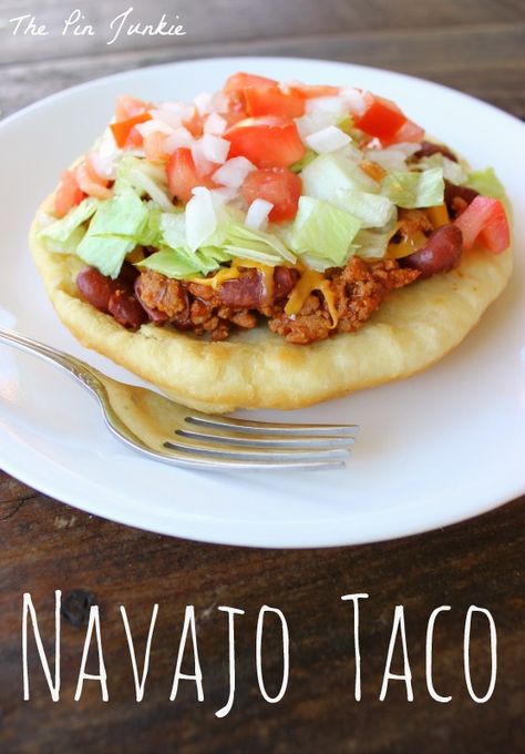 Navajo Taco - a southwestern twist on ordinary tacos. Navajo Food, Cherokee Recipes, Navajo Taco, Navajo Tacos, Indian Tacos, Bread Quick, Diy Easy Recipes, Food Mexican, Taco Casserole