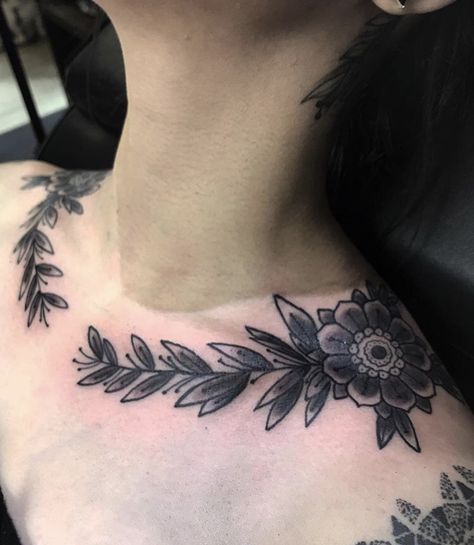 black and grey flower and leaves tattoo on female collar bones symmetrical Collar Tattoo Traditional, Old School Collar Bone Tattoo, American Traditional Tattoos Collar Bone, Traditional Tattoo Collar Bone, Chest Tattoo Traditional Women, Collar Bone Tattoo American Traditional, Shoulder Tattoos Traditional, Collarbone Tattoo Traditional, Traditional Collar Tattoo