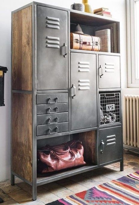 Locker Design Ideas, Locker Room Bedroom, Industrial Storage Cabinet, Garage Workshop Layout, Vintage Lockers, Industrial Style Furniture, Loft Furniture, Metal Lockers, Vintage Industrial Furniture