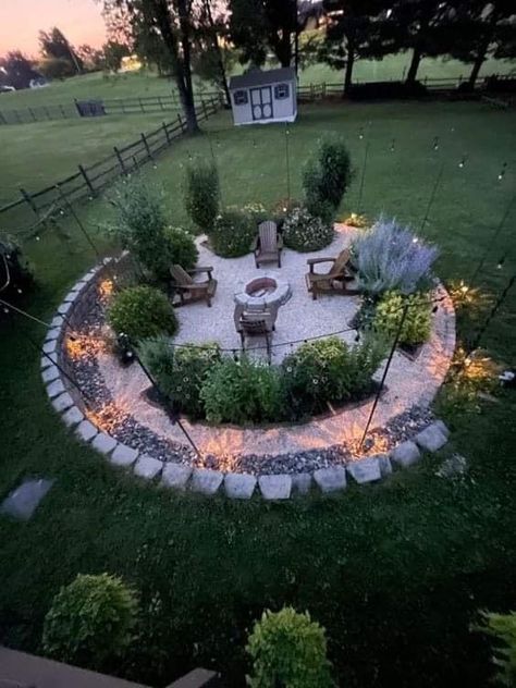 Tennessee Landscaping, Outdoor Fire Pit Area, Backyard Seating Area, Fire Pit Landscaping, Backyard Plan, Backyard Oasis Ideas, Gardening Hacks, Garden Fire Pit, Fire Pit Area