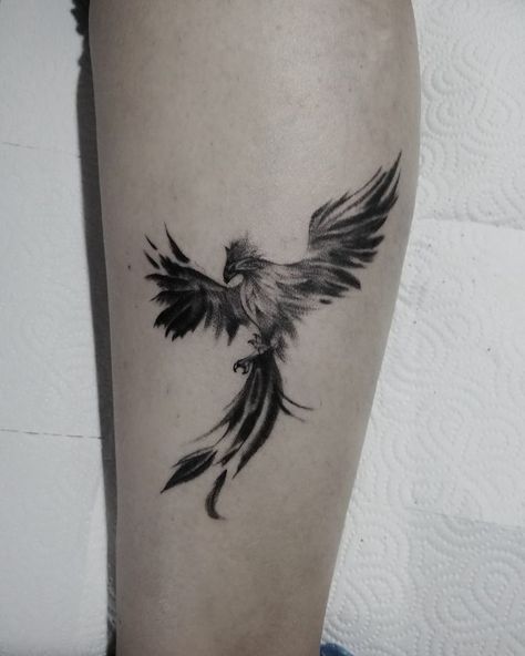 Feniks Tattoo, Phoenix Tattoo Men, Phoenix Feather Tattoos, Tattoos Feather, Underarm Tattoo, Phoenix Tattoo Feminine, Small Phoenix Tattoos, Phoenix Bird Tattoos, Phönix Tattoo