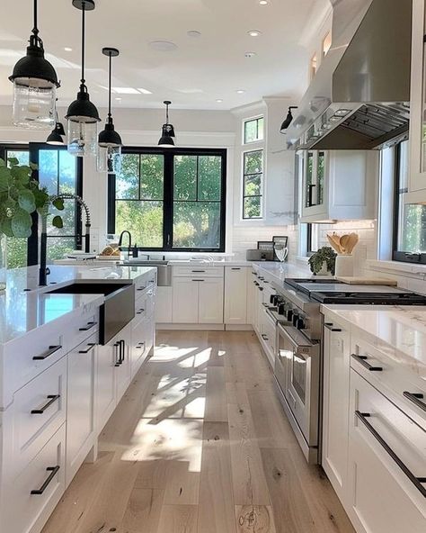 Dmitry Banchik - Realtor in Niagara and Hamilton Dream Life House, Farmhouse Kitchen Design, Modern Farmhouse Exterior, Bright Homes, Dream House Rooms, Dream House Interior, Design Your Dream House, New Home Designs, Dream House Plans