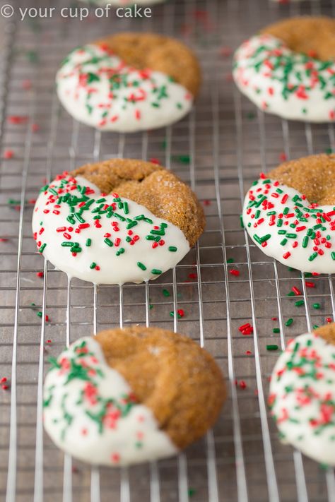 Soft Gingerbread Cookies for Christmas! Dipped Gingerbread Cookies, Gingerbread Molasses Cookies, Gingerbread Cookie Dip, Gingerbread Cookie Mix, Cup Of Cake, Rudolph Cookies, Easy Gingerbread Cookies, Soft Ginger Cookies, Soft Gingerbread