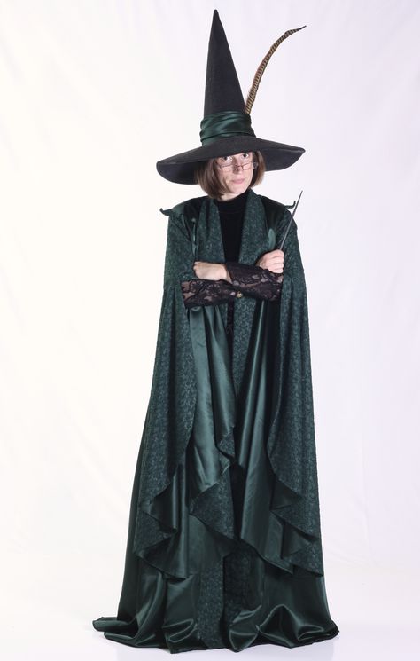 Custom Minerva McGonagall Costume - Prof Mcgonagall, Mcgonagall Costume, Decoration Harry Potter, Harry Potter Costume Ideas, Professor Minerva Mcgonagall, Professor Trelawney, Redhead Costume, Green Wizard, Wizard Robe