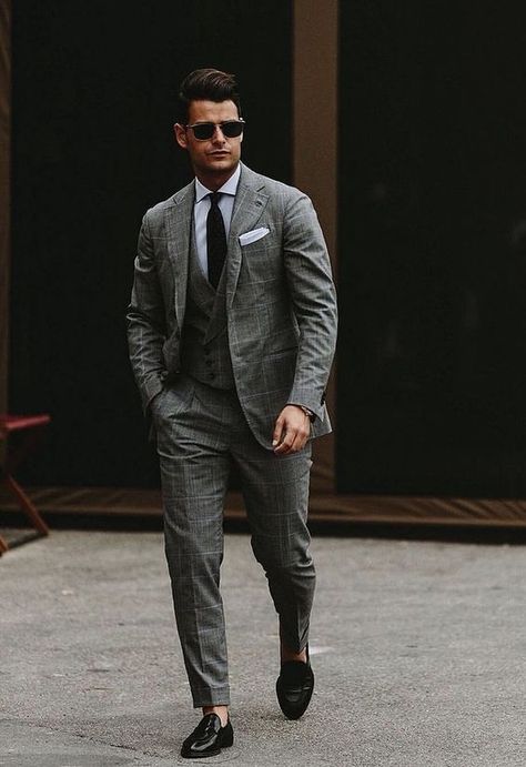 Men's Business Casual Outfit 3 Pcs Suit Men, Mensuits Fashion, 3 Pcs Suit, Men's Business Casual, Men's Business Outfits, Business Casual Outfit, Mens Business Casual Outfits, Suit Men, Kinds Of Fabric