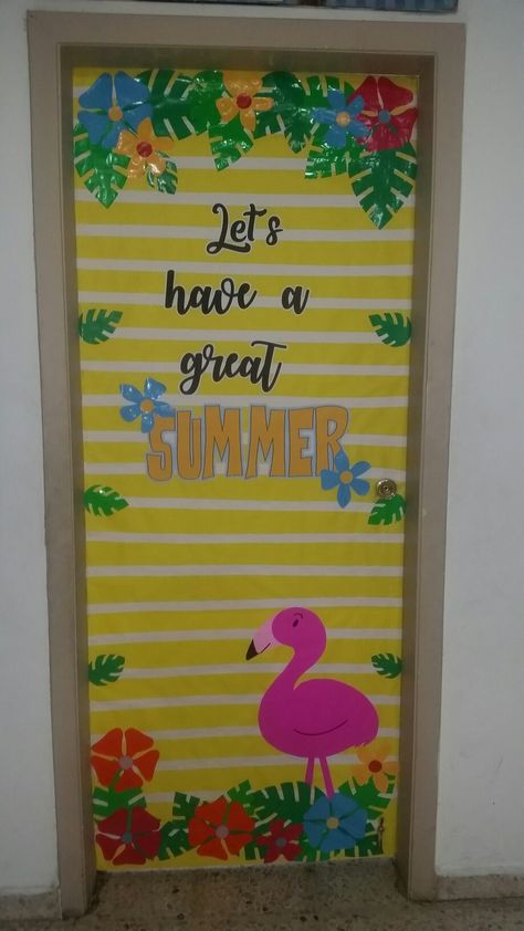 Summer school door Summer Ideas For Classroom Doors, Summer Theme Door Decorations, Summer Door Themes For Classroom, Summer Theme Preschool Classroom Decor, Summer Classroom Door Decorations, Classroom Door Ideas Summer, Summer School Door Ideas, Summer Classroom Themes, Summer Preschool Door Ideas