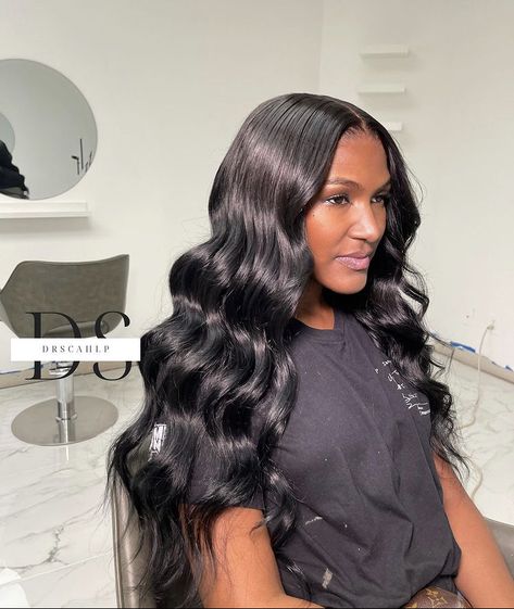 Waves On Black Women, Middle Part Waves, Jet Black Wig, Black Hair Inspiration, Sew In Hair Extensions, Flattering Hairstyles, Long Hairstyle, Stunning Hairstyles, Quick Weave Hairstyles