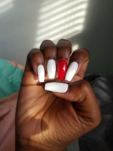 Just a simple look. 4 white 1 red. Simple Nail Designs Red And White, Red And White Oval Nails, Red And White Nails Almond Shape, White And Red Gel Nails, White Nails With One Red Nail, White And Red Nails, Xmas Nails, Simple Valentine, Red Nails