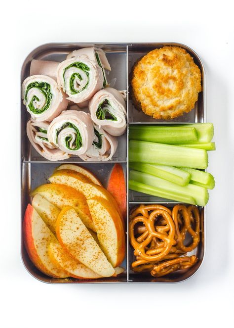 Looking for the simplest, sturdiest style of lunch box? Something with no plastic in sight? I bought these stainless steel lunch boxes for a shoot earlier this year, and ever since then my husband has been using them happily to tote his lunch to work. All stainless steel — no fuss and no muss. Lunchbox Kids, Making Lunch, Work Lunch, Lunch Box Recipes, Lunch Meal Prep, Deli Meat, Lunch Snacks, Kids Lunch, Tortilla Chips