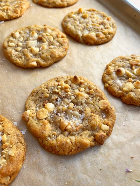 Chocolate Chip Macadamia Nut Cookies, White Chocolate Chip Macadamia Nut Cookies, Macadamia Nut Cookies, Nut Cookies, White Chocolate Bar, Breakfast Sweets, Flax Egg, Cookie Dough Balls, Aip Recipes