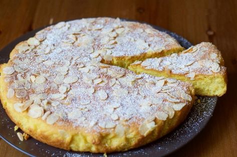 Nonna’s Limoncello and Ricotta Almond Cake (Gluten-Free) Ricotta Almond Cake, Limoncello Cake, Ricotta Cake, Torte Cupcake, Almond Flour Recipes, Almond Cake, Gf Desserts, Lemon Desserts, Almond Cakes