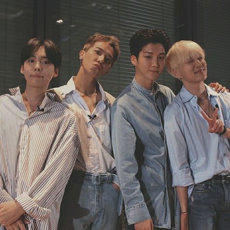 Winner Kpop Group Photo, Winner Group Photo, Male Bestie, Winner Kpop, Winner Mino, Winner Yg, Song Minho, Kang Seung Yoon, Song Mino