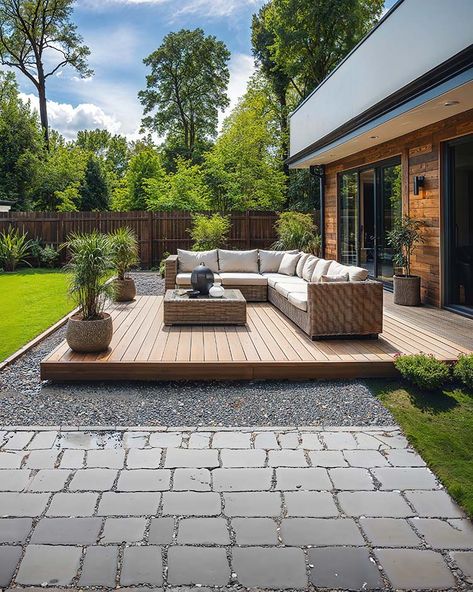 33 Stunning Patio Deck Ideas For Your Yard – BuildTuff USA Patio Deck Ideas, Farmhouse Reno, Small Backyard Decks, Backyard Layout, Diy Backyard Patio, Patio Deck Designs, Deck Designs Backyard, Large Backyard, Decks Backyard