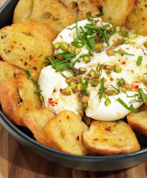 Hot Honey Burrata with Hot Honey Butter Crostinis & Off-Dry Riesling Burrata Honey Appetizer, Hot Honey Butter, Burrata Appetizer, Honey Appetizers, Burrata Recipe, Chili Spices, Honey Toast, Honeycrisp Apples, Sliced Baguette