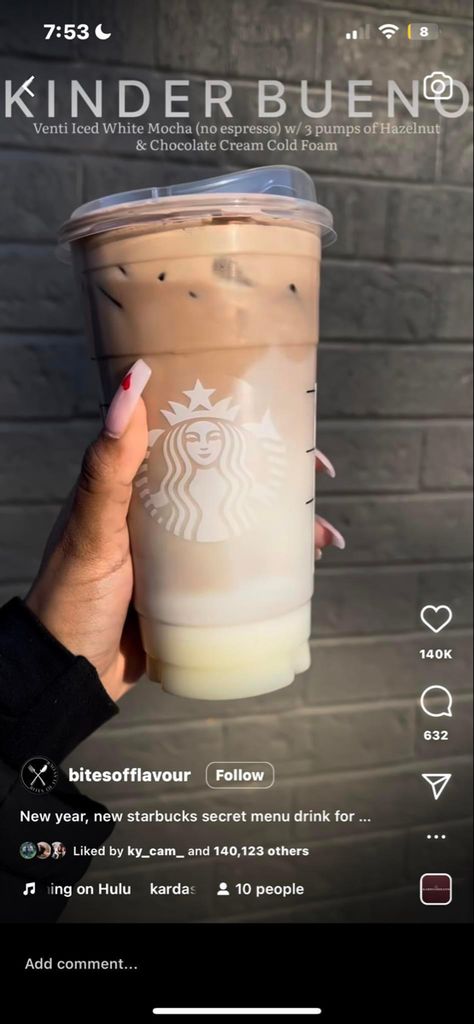 Mocha Drink, Iced White Mocha, Starbucks Secret Menu Recipes, Iced Starbucks Drinks, Healthy Starbucks Drinks, Secret Starbucks Drinks, Iced Coffee Drinks, Starbucks Secret Menu Drinks, Starbucks Coffee Drinks