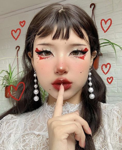 Makeup Egirl, Valentines Hairstyles, Vampire Bride, Romantic Makeup, Gyaru Makeup, Makeup Drawing, Cute Eye Makeup, Alt Makeup, Kawaii Makeup