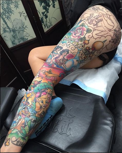 Model Tattoos, Tatoo 3d, Disney Sleeve Tattoos, Disney Sleeve, Full Leg Tattoos, 4 Tattoo, Geniale Tattoos, Disney Tattoo, Leg Tattoos Women