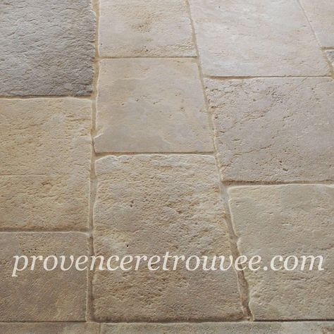 Réédition de dallage ancien en pierre naturelle vieillie Format 50x60cm Disponibilité : 200 m2 Natural Stone Tile Floor, Stone Tile Flooring, Natural Stone Tiles, Outdoor Paving, Quarry Tiles, Flagstone Flooring, French Style Homes, Natural Stone Flooring, Limestone Tile