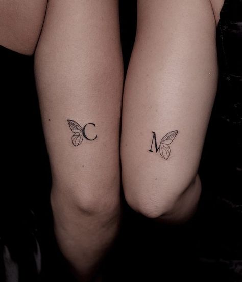 Leg Couple Tattoo, Sister Initial Tattoo Ideas, Butterfly Tattoo Two People, Matching Sister Butterfly Tattoos, Bsf Matching Tattoos, Tattoos With Initials, Tattoo For Siblings, Bff Tattoos Matching Unique, Matching Butterfly Tattoos