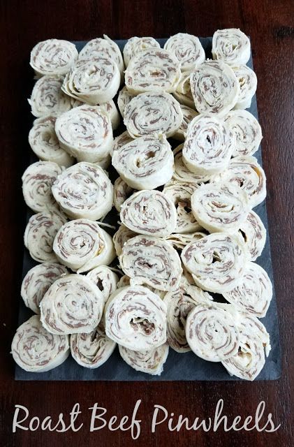 Roll Up Pinwheels, Roast Beef Pinwheels, Beef Pinwheels, Roast Beef Roll Ups, Movie Themed Food, Pinwheel Sandwiches, Pork Egg Rolls, Blogger Ideas, Pinwheel Appetizers