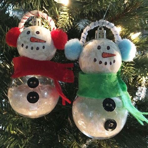 Easy Crafts For Preschoolers, Cute And Easy Crafts, Clear Ornament Balls, Diy Snowman Ornaments, Crafts For Preschoolers, Cone Wreath, Ball Ideas, House Hacks, Snow People