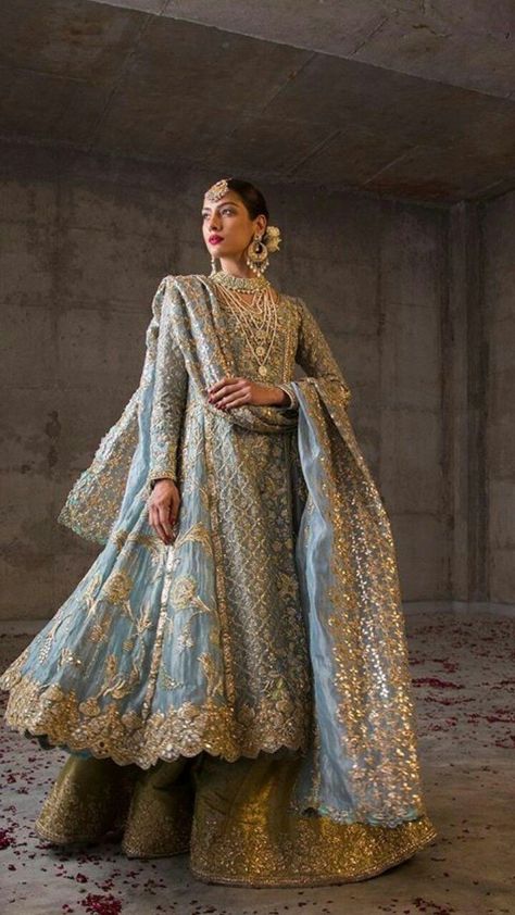 Beautiful Bridal Dresses, Bridal Dresses Pakistan, Pakistani Fancy Dresses, Bridal Dress Fashion, Indian Bridal Dress, Pakistani Bridal Dresses, Indian Bridal Outfits, Pakistani Wedding Dresses, Pakistani Bridal Wear