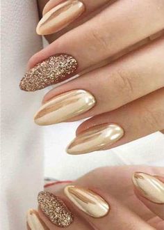 Gold Spring Nails, Golden Nails Designs, Golden Nail Art, Stars Nails, Gold Acrylic Nails, New Years Nail Designs, New Years Eve Nails, Golden Nails, Festival Nails