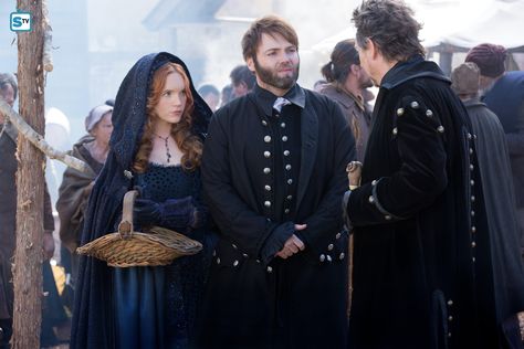 Salem "The Reckoning" S3EP3 Salem Costumes Tv Series, Tv Witches, Witchy Movies, 1600 Dress, Fictional Country, Tv Dress, Tamzin Merchant, Salem Tv Show, Georgian Dress