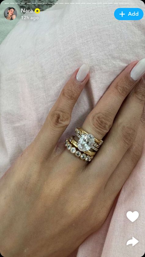 Nara Smith Wedding Ring, Nara Smith Engagement Ring, Nara Smith Ring Stack, Chunky Wedding Ring Stack, Oura Ring Stack, Nara Smith Aesthetic, Wedding Ring On Hand, Promise Rings Aesthetic, Unique Wedding Ring Stack