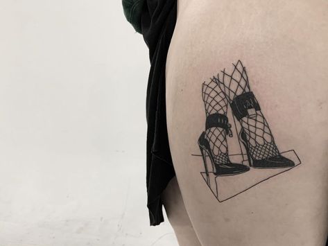 Heels Tattoo, Noir Illustration, Heel Tattoos, Heels Louboutin, Blackwork, Geometric Tattoo, Tattoo Ideas, Tattoos, Skin