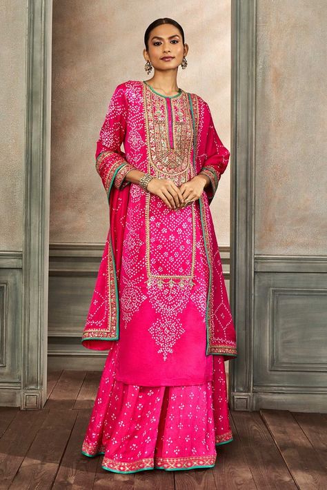 Best Anita Dongre suits from her latest designer collection. Choose perfect picks for yourself and your clan. Anita Dongre Suits, Bandhani Sharara, Bandhni Suits, Silk Sharara, Anita Dongre, Pakistani Salwar Kameez, Sharara Set, Long Dress Casual, Indian Fashion Designers