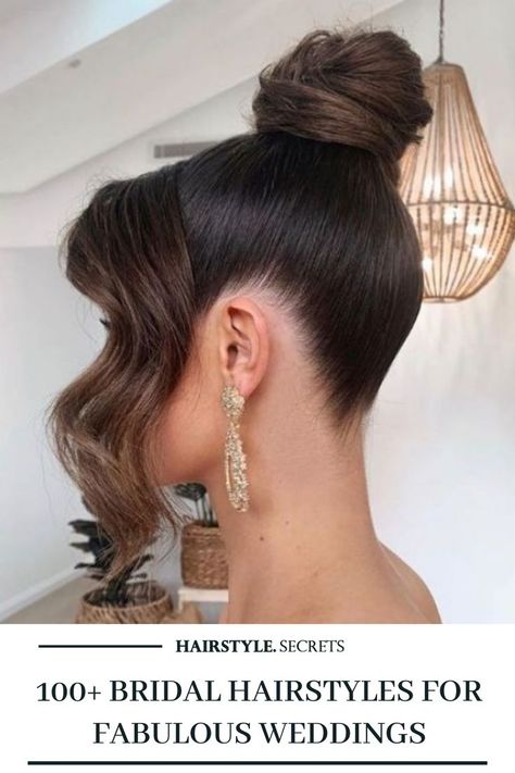 This sleek high bun with falling strands is an amazing bridal hairstyle, especially for those who love an elegant look. Check out this list and find more styles you can recreate for your wedding. #bridalhairstyles #weddinghairstyle #highbun #eleganthairstyles #sleekhairstyles #hairstylesecrets Hairstyle Shorthair, Brown Hair Inspiration, High Bun Hairstyles, Wedding Hair Up, Guest Hair, Mother Of The Bride Hair, Curly Short, Shorthair Hairstyles, High Bun