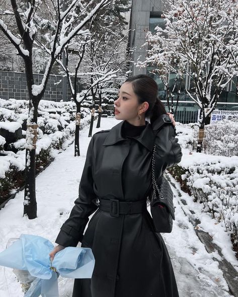 Song Jia Winter Outfits, Song Jia Aesthetic, Song Jia Outfits, Freezia Dear Zia, Jia Freezia, Comfy Trendy Outfits, Dear Zia, Song Jia, Winter Fashion Outfits Casual