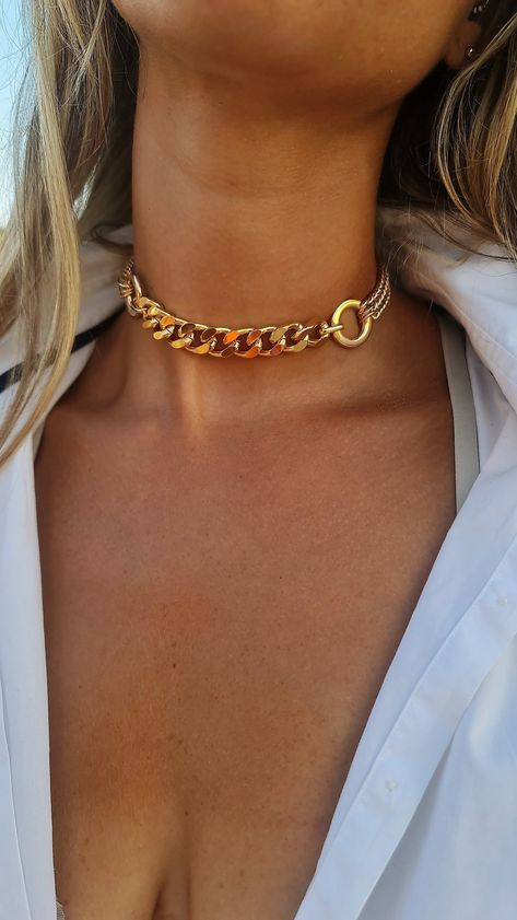 "♦ A beautiful Gold chain choker made of Gold-plated brass in very high quality with two O rings on the sides. The necklace is suitable for those who love street fashion, and it is suitable for morning and evening. You can also purchase the necklace in sterling silver. (see photos) ▪ SIZE Length: 11.8\" (30cm) up to 17.7\"(45cm) Width chain:0.51\" (1.3 cm) Wide hoop: 0.78(2cm) You can see another model of a choker in the next link: https://etsy.me/2OoCzSq ♦ This piece of jewelry is perfect as a Chunky Gold Choker Necklace, Gold Necklace Inspiration, How To Wear A Choker Necklace Outfit, Cloth Choker Necklace, Gold Chain Choker Necklace, Necklace Outfit Ideas, Choker Styling, Gold Choker Designs, Choker Necklace Outfit