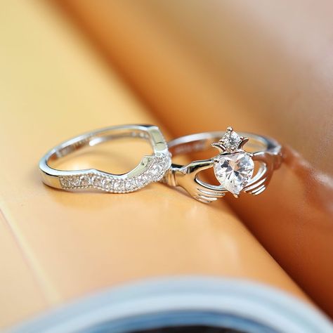 Claddagh wedding ring