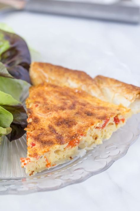 Roasted Red Pepper Quiche Image Pie Crust Quiche, Red Pepper Quiche, Pepper Quiche, Puff Pastry Crust, Quiche Recipe, Pastry Crust, Roasted Red Pepper, Quiche Recipes, Roasted Red Peppers