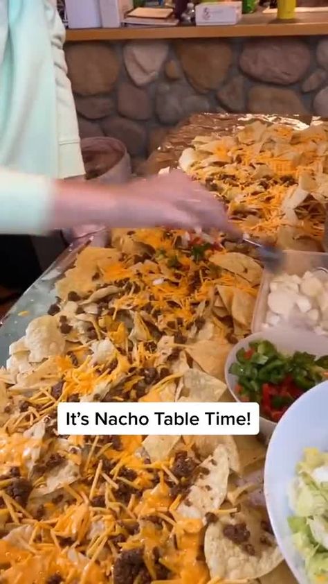 Occurred on / Michigan, USA Info from Licensor: "Our family always makes a massive Nacho Table during vacations in Northern Michigan." Nacho Table, Nacho Party, Nacho Bar, Vacation Meals, Party Food Platters, Nachos Recipe, Party Food And Drinks, Michigan Usa, Birthday Food