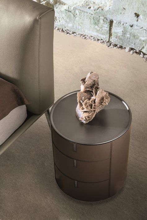 Round Bedside Table, Bed Side Table Design, Night Stands Bedroom, Round Bedside, Bedside Table Round, Bedside Table Design, Nightstand Decor, Modern Bedside, Luxury Living Room Design