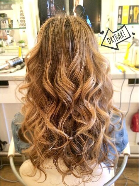 Formal Curled Hair Down, Curl Blow Dry, Drybar Blowouts Hairstyles, Blowout Hairstyles Curls, Dry Bar Hairstyles, Drybar Hairstyles, Drybar Blowouts, Blowout With Curls, Blowout Styles