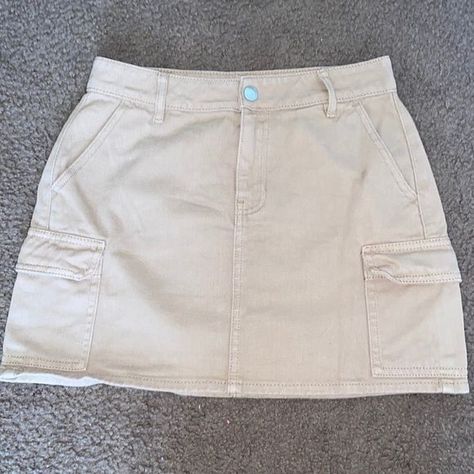 Pacsun Clothes, Cargo Skirt Mini, Skirts Cargo, Pacsun Outfits, Fame Clothes, Denim Cargo Skirt, Poshmark Clothes, Aesthetic Skirt, Cargo Skirts