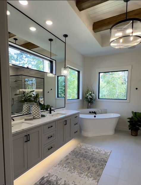 Master Bath Separate Toilet, Bathroom Ideas For Couples, Toilet Space Ideas, Master Bedrooms Bathrooms, Him And Her Bathroom Ideas, Big Guest Bathroom, His And Her Bathroom, His And Her Sinks Master Baths, Bathroom Modern