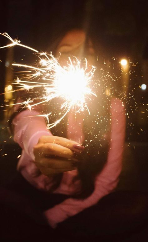 Creative Instagram Names, Sparkler Photography, Diwali Photography, Fireworks Photo, Fireworks Photography, Diwali Pictures, Diwali Photos, Snap Chat, Photography Posing Guide