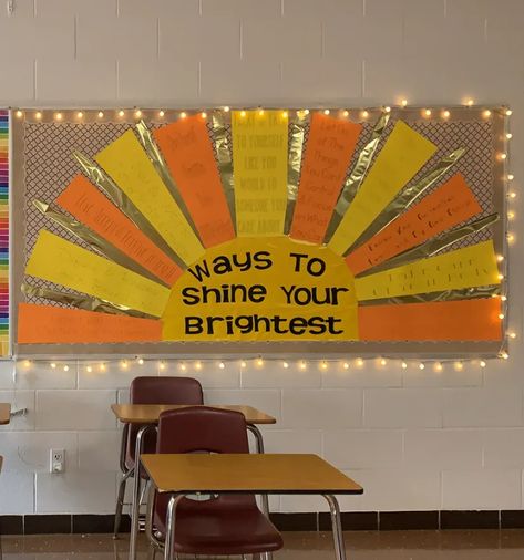 Summer Themed Classroom Bulletin Boards | Nyla's Crafty Teaching Summer Bulletin Board, Creative Bulletin Boards, Classroom Clock, Bulletin Boards Theme, Summer Bulletin Boards, Teaching Third Grade, Bulletin Board Ideas, Themed Classroom, Classroom Bulletin Boards