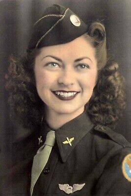 beautiful woman in military uniform WW2 Photo Glossy 4*6 in B002 | eBay Ww2 Women, Wwii Women, Ww2 Uniforms, Female Pilot, Military Girl, Female Soldier, Mia 3, Badass Women, 1940s Fashion