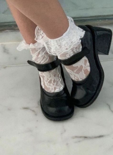 Lace Socks, Shoe Inspo, Aesthetic Shoes, Feminine Aesthetic, Pretty Shoes, Dream Shoes, Shoe Style, Sock Shoes, Cute Shoes