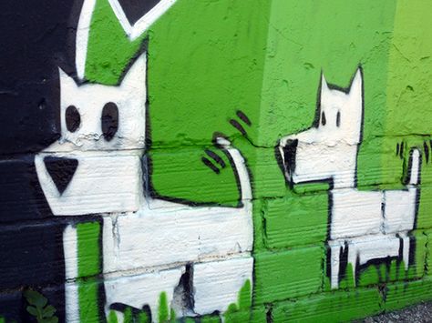 dogs graffiti, Tàrrega by ideacat, via Flickr Dog Graffiti Art, Justin Aesthetic, Drake Cover, Graffiti Animals, Dog Graffiti, Graffiti Ideas, Graffiti Flowers, Dog Artist, Cartoon Style Drawing