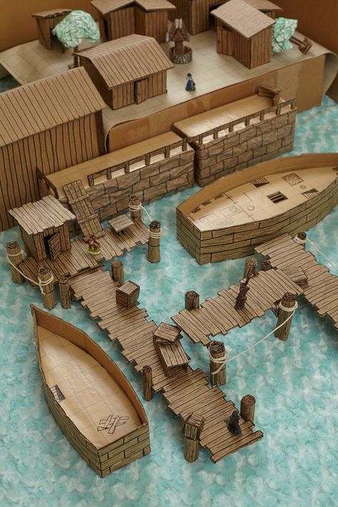 Docks Battlemap, Cardboard Scenery, Dnd Diy, Cardboard City, Dnd Crafts, Dnd Minis, Warhammer Terrain, Folding Origami, Cardboard Sculpture