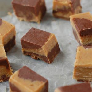 Nutella Fudge, Peanut Butter Nutella, Oreo Fudge, Fudge Cookies, Fudge Recipes Easy, Butter Fudge, Fudge Easy, Nutella Recipes, Peanut Butter Fudge