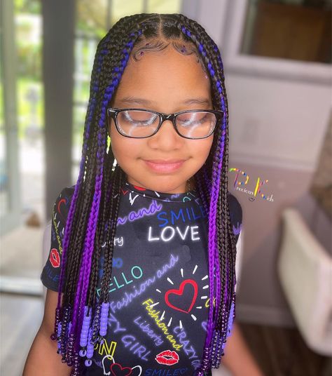 Purple Braids For Kids, Hair Braids With Coloured Extensions, Ombre Braids For Kids, Blue Braids For Kids, Colored Braids For Kids, Knotless Kids Braids, Kids Box Braids With Color, Pink Braids For Kids, Knotless Braids Hairstyles For Kids